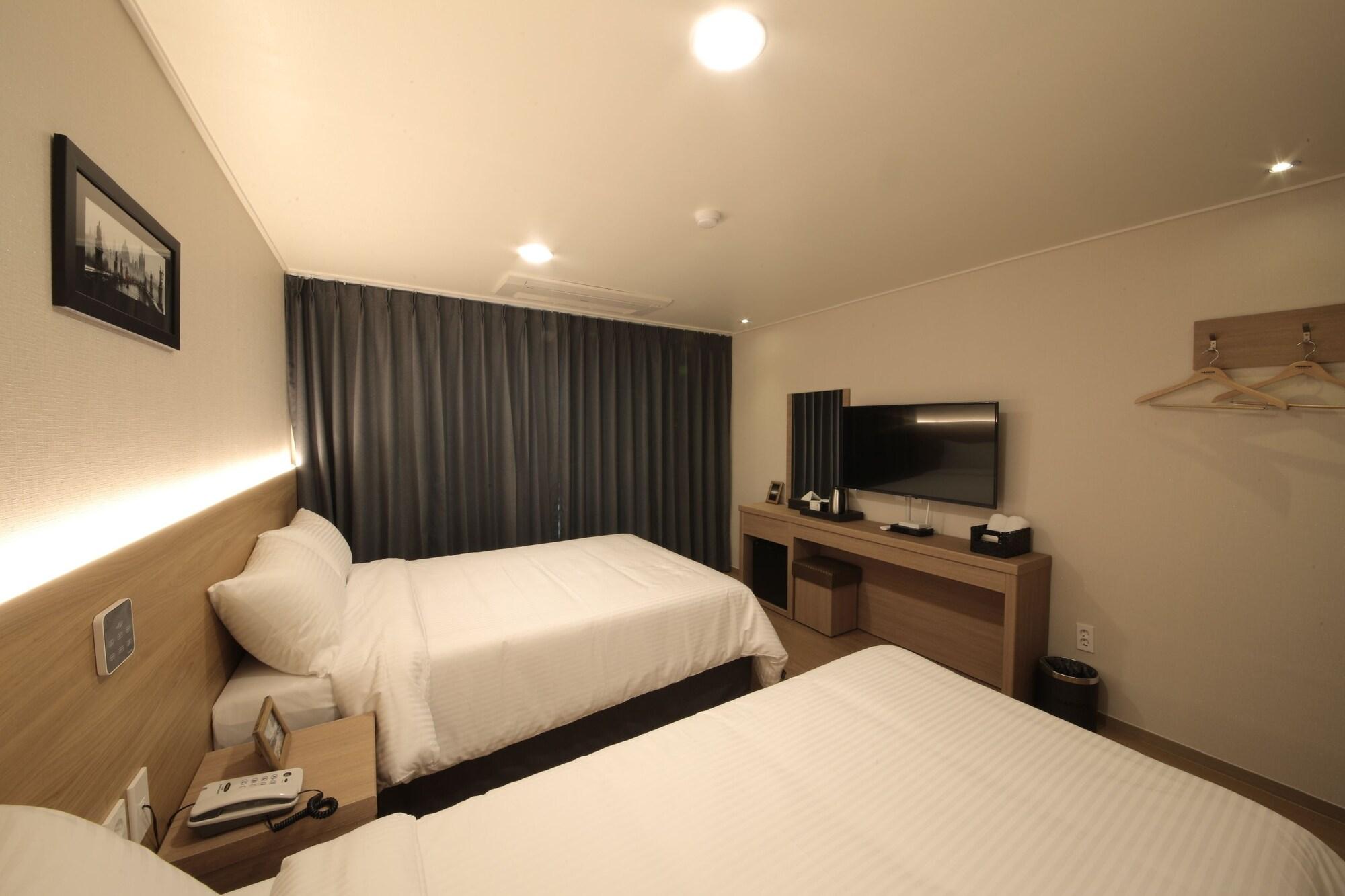 Harbor Hotel Jeju Buitenkant foto