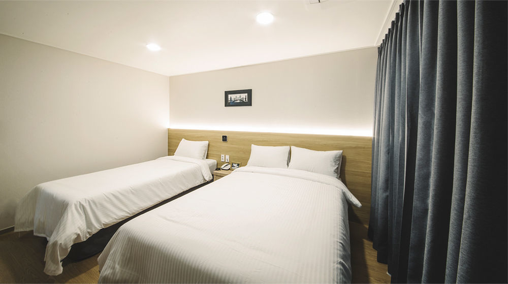 Harbor Hotel Jeju Buitenkant foto