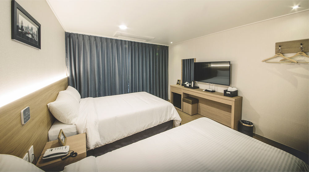 Harbor Hotel Jeju Buitenkant foto